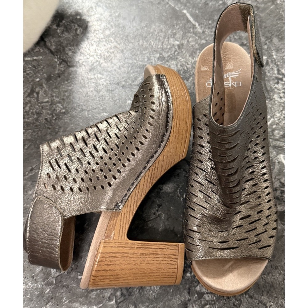 Dansko Danae Heel Sandals Womens Size 5.5-6/36 Pewter Metallic Leather Slingback
